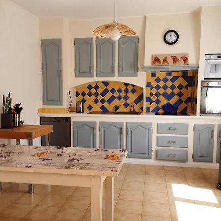 Villa La Bonbonne En Provence Travaillan Esterno foto