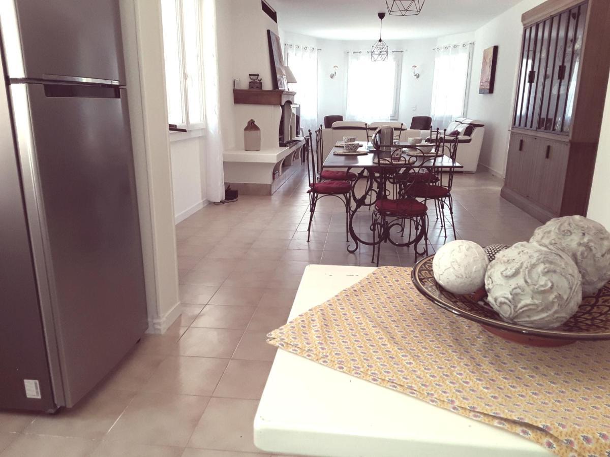 Villa La Bonbonne En Provence Travaillan Esterno foto