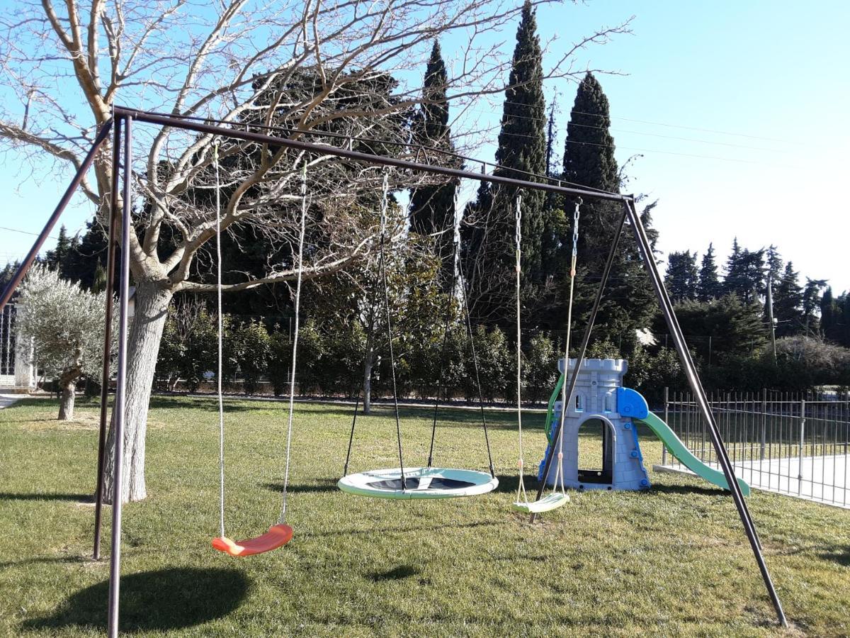 Villa La Bonbonne En Provence Travaillan Esterno foto